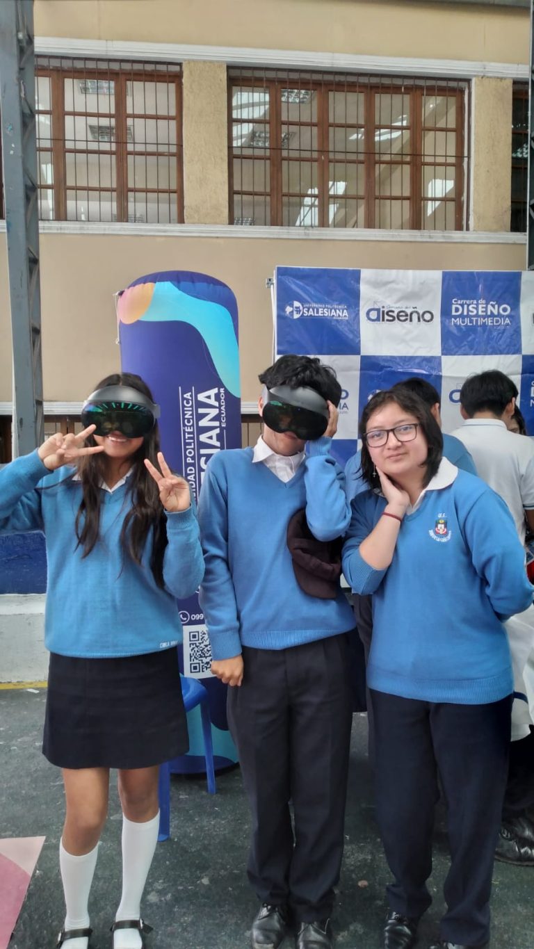 Feria de las Universidades en la Unidad Educativa Manuela Cañizares