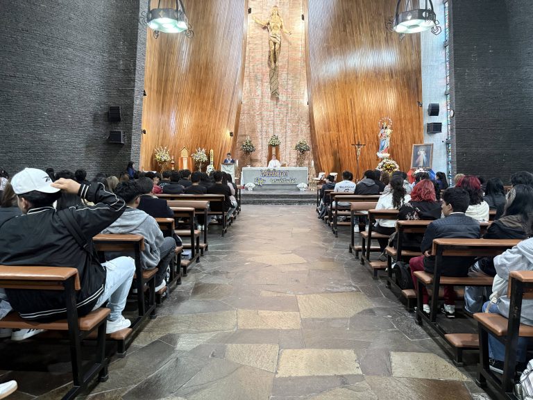 Eucaristía de inicio de semestre del Período Académico 68